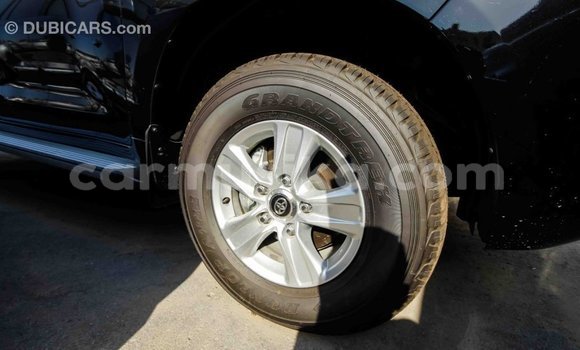 Tenga Imported Toyota Land Cruiser Nhema Mota in Import - Dubai in Harare Tenga Imported Toyota Land Cruiser Nhema Mota in Import - Dubai in Harare