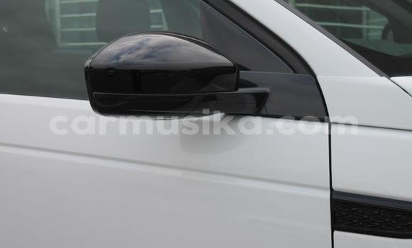 Nunua Ilio tumika Land Rover Discovery Sport Nyeupe Gari ndani ya Beitbridge nchini Matabeleland Kusini Nunua Ilio tumika Land Rover Discovery Sport Nyeupe Gari ndani ya Beitbridge nchini Matabeleland Kusini