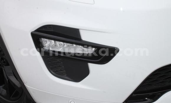 Nunua Ilio tumika Land Rover Discovery Sport Nyeupe Gari ndani ya Beitbridge nchini Matabeleland Kusini Nunua Ilio tumika Land Rover Discovery Sport Nyeupe Gari ndani ya Beitbridge nchini Matabeleland Kusini