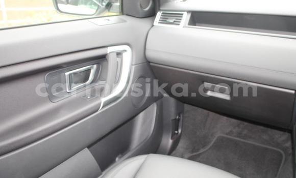 Nunua Ilio tumika Land Rover Discovery Sport Nyeupe Gari ndani ya Beitbridge nchini Matabeleland Kusini Nunua Ilio tumika Land Rover Discovery Sport Nyeupe Gari ndani ya Beitbridge nchini Matabeleland Kusini