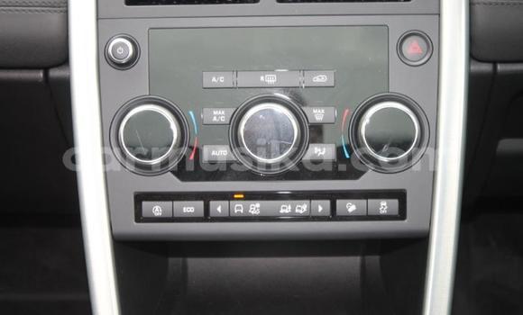 Nunua Ilio tumika Land Rover Discovery Sport Nyeupe Gari ndani ya Beitbridge nchini Matabeleland Kusini Nunua Ilio tumika Land Rover Discovery Sport Nyeupe Gari ndani ya Beitbridge nchini Matabeleland Kusini