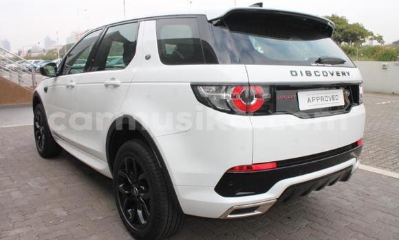 Nunua Ilio tumika Land Rover Discovery Sport Nyeupe Gari ndani ya Beitbridge nchini Matabeleland Kusini Nunua Ilio tumika Land Rover Discovery Sport Nyeupe Gari ndani ya Beitbridge nchini Matabeleland Kusini