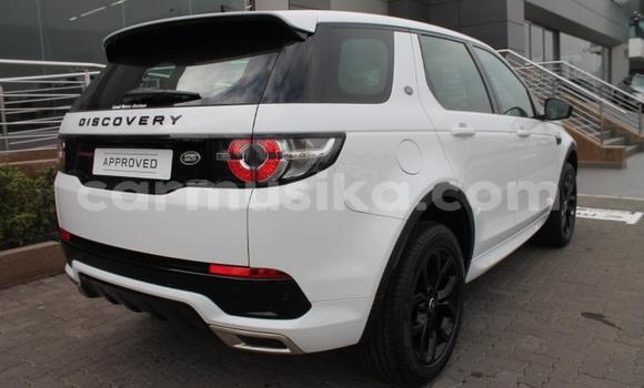 Nunua Ilio tumika Land Rover Discovery Sport Nyeupe Gari ndani ya Beitbridge nchini Matabeleland Kusini Nunua Ilio tumika Land Rover Discovery Sport Nyeupe Gari ndani ya Beitbridge nchini Matabeleland Kusini