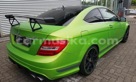 Acheter Occasion Voiture Mercedes‒Benz GL–Class Vert à Beitbridge, Matabeleland South Acheter Occasion Voiture Mercedes‒Benz GL–Class Vert à Beitbridge, Matabeleland South