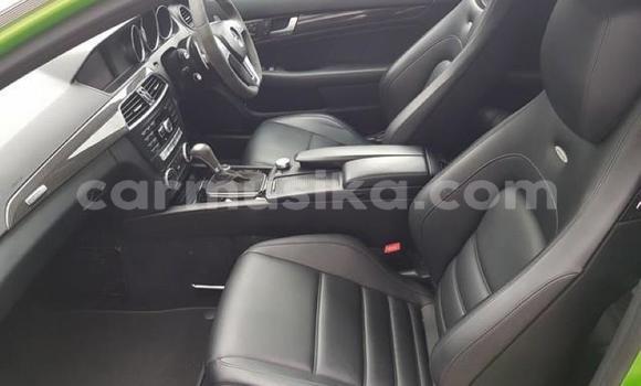 Acheter Occasion Voiture Mercedes‒Benz GL–Class Vert à Beitbridge, Matabeleland South Acheter Occasion Voiture Mercedes‒Benz GL–Class Vert à Beitbridge, Matabeleland South