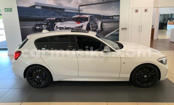 Buy Used BMW New Class White Car in Beitbridge in Matabeleland South Buy Used BMW New Class White Car in Beitbridge in Matabeleland South