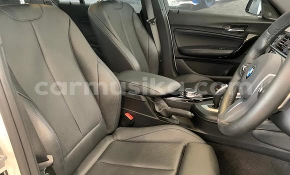 Buy Used BMW New Class White Car in Beitbridge in Matabeleland South Buy Used BMW New Class White Car in Beitbridge in Matabeleland South