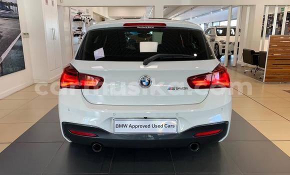 Buy Used BMW New Class White Car in Beitbridge in Matabeleland South Buy Used BMW New Class White Car in Beitbridge in Matabeleland South