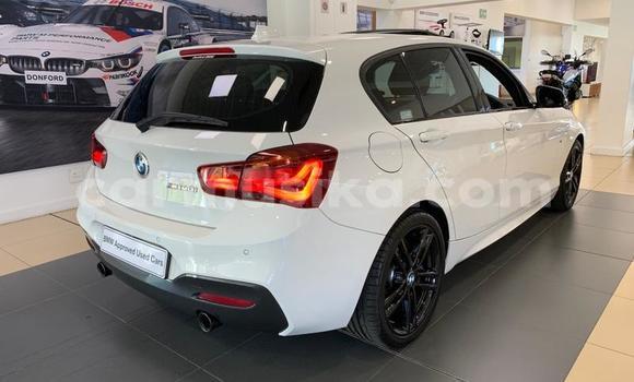 Buy Used BMW New Class White Car in Beitbridge in Matabeleland South Buy Used BMW New Class White Car in Beitbridge in Matabeleland South