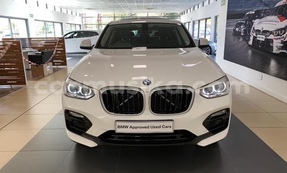 Acheter Occasion Voiture BMW X6 M Blanc à Beitbridge, Matabeleland South Acheter Occasion Voiture BMW X6 M Blanc à Beitbridge, Matabeleland South