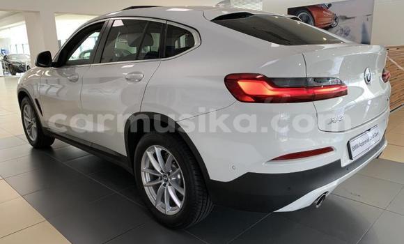 Acheter Occasion Voiture BMW X6 M Blanc à Beitbridge, Matabeleland South Acheter Occasion Voiture BMW X6 M Blanc à Beitbridge, Matabeleland South