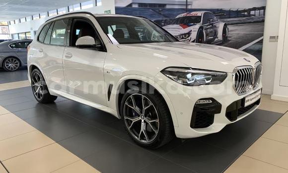 Nunua Ilio tumika BMW X5 M Nyeupe Gari ndani ya Beitbridge nchini Matabeleland Kusini Nunua Ilio tumika BMW X5 M Nyeupe Gari ndani ya Beitbridge nchini Matabeleland Kusini