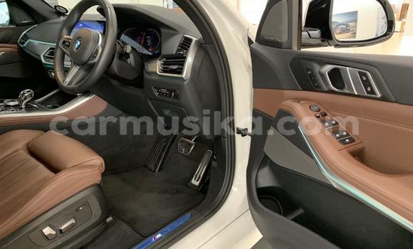 Nunua Ilio tumika BMW X5 M Nyeupe Gari ndani ya Beitbridge nchini Matabeleland Kusini Nunua Ilio tumika BMW X5 M Nyeupe Gari ndani ya Beitbridge nchini Matabeleland Kusini
