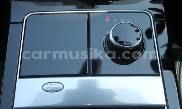 Buy Used Land Rover Range Rover Silver Car in Beitbridge in Matabeleland South Buy Used Land Rover Range Rover Silver Car in Beitbridge in Matabeleland South