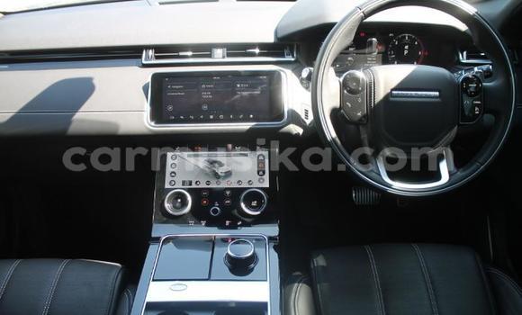 Buy Used Land Rover Range Rover Silver Car in Beitbridge in Matabeleland South Buy Used Land Rover Range Rover Silver Car in Beitbridge in Matabeleland South
