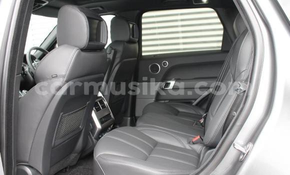 Tenga Tsaru Land Rover Range Rover Sirivha Mota in Beitbridge in Matabeleland South Tenga Tsaru Land Rover Range Rover Sirivha Mota in Beitbridge in Matabeleland South