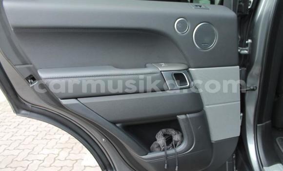 Tenga Tsaru Land Rover Range Rover Sirivha Mota in Beitbridge in Matabeleland South Tenga Tsaru Land Rover Range Rover Sirivha Mota in Beitbridge in Matabeleland South