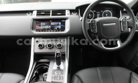 Tenga Tsaru Land Rover Range Rover Sirivha Mota in Beitbridge in Matabeleland South Tenga Tsaru Land Rover Range Rover Sirivha Mota in Beitbridge in Matabeleland South