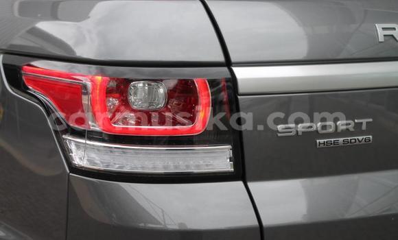 Tenga Tsaru Land Rover Range Rover Sirivha Mota in Beitbridge in Matabeleland South Tenga Tsaru Land Rover Range Rover Sirivha Mota in Beitbridge in Matabeleland South