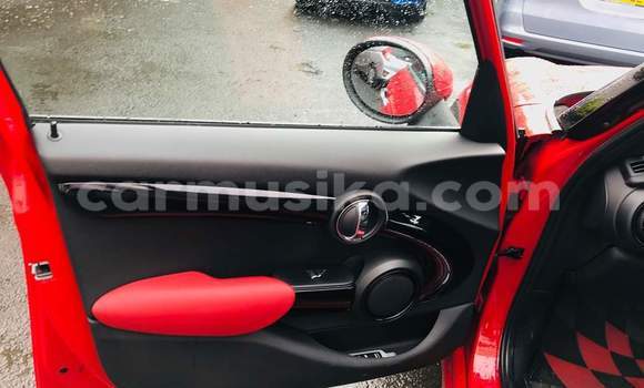 Tenga Tsaru MINI Cooper Tsvuku Mota in Beitbridge in Matabeleland South Tenga Tsaru MINI Cooper Tsvuku Mota in Beitbridge in Matabeleland South