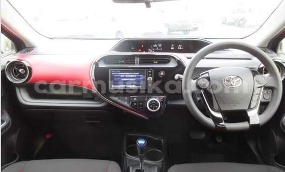 Tenga Tsaru Toyota Aqua Tsvuku Mota in Harare in Harare Tenga Tsaru Toyota Aqua Tsvuku Mota in Harare in Harare