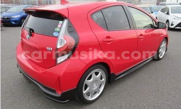 Tenga Tsaru Toyota Aqua Tsvuku Mota in Harare in Harare Tenga Tsaru Toyota Aqua Tsvuku Mota in Harare in Harare