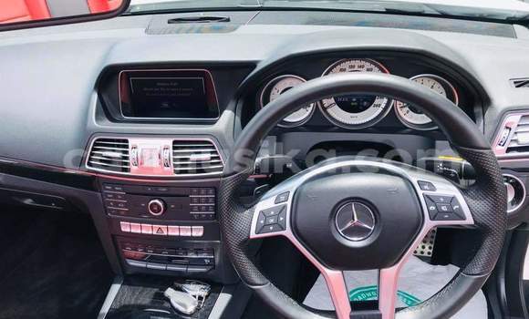 Tenga Tsaru Mercedes‒Benz E–Class Chena Mota in Harare in Harare Tenga Tsaru Mercedes‒Benz E–Class Chena Mota in Harare in Harare
