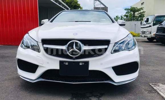 Tenga Tsaru Mercedes‒Benz E–Class Chena Mota in Harare in Harare Tenga Tsaru Mercedes‒Benz E–Class Chena Mota in Harare in Harare