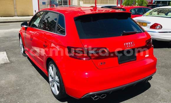 Tenga Tsaru Audi RS3 Tsvuku Mota in Beitbridge in Matabeleland South Tenga Tsaru Audi RS3 Tsvuku Mota in Beitbridge in Matabeleland South