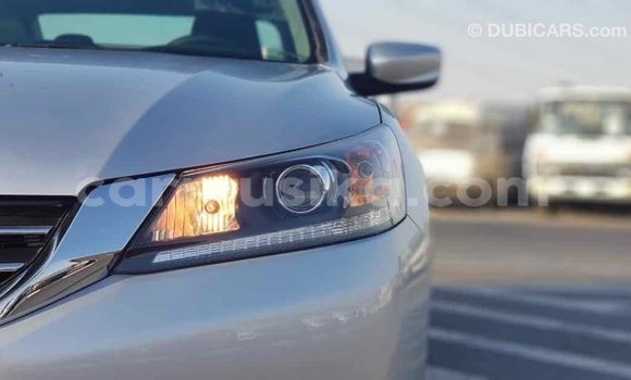 Tenga Imported Honda Accord Zvimwe Mota in Import - Dubai in Harare Tenga Imported Honda Accord Zvimwe Mota in Import - Dubai in Harare