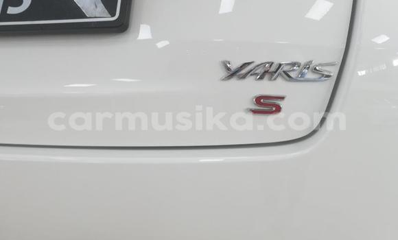 Tenga Tsaru Toyota Yaris Chena Mota in Beitbridge in Matabeleland South Tenga Tsaru Toyota Yaris Chena Mota in Beitbridge in Matabeleland South