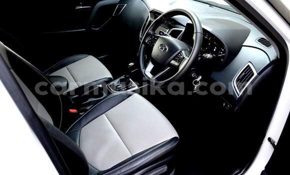 Buy Used Hyundai Creta White Car in Beitbridge in Matabeleland South Buy Used Hyundai Creta White Car in Beitbridge in Matabeleland South
