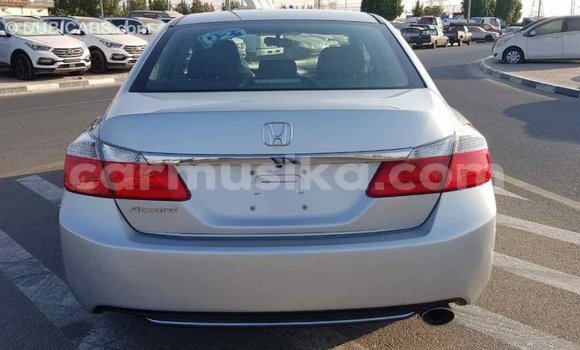 Tenga Imported Honda Accord Zvimwe Mota in Import - Dubai in Harare Tenga Imported Honda Accord Zvimwe Mota in Import - Dubai in Harare