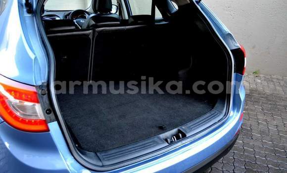 Acheter Occasion Voiture Hyundai ix35 Bleu à Beitbridge, Matabeleland South Acheter Occasion Voiture Hyundai ix35 Bleu à Beitbridge, Matabeleland South