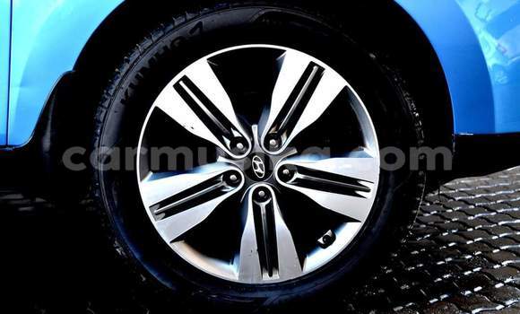 Acheter Occasion Voiture Hyundai ix35 Bleu à Beitbridge, Matabeleland South Acheter Occasion Voiture Hyundai ix35 Bleu à Beitbridge, Matabeleland South