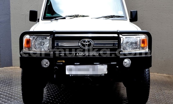 Tenga Tsaru Toyota Land Cruiser Chena Mota in Harare in Harare Tenga Tsaru Toyota Land Cruiser Chena Mota in Harare in Harare
