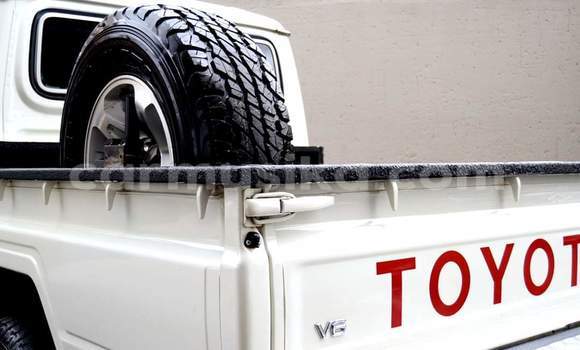 Tenga Tsaru Toyota Land Cruiser Chena Mota in Harare in Harare Tenga Tsaru Toyota Land Cruiser Chena Mota in Harare in Harare