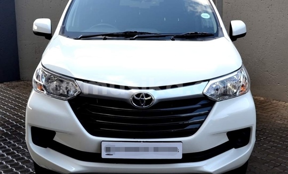 Acheter Occasion Voiture Toyota Avanza Blanc à Harare, Harare Acheter Occasion Voiture Toyota Avanza Blanc à Harare, Harare