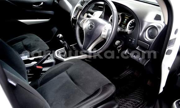 Tenga Tsaru Nissan Navara Chena Mota in Harare in Harare Tenga Tsaru Nissan Navara Chena Mota in Harare in Harare