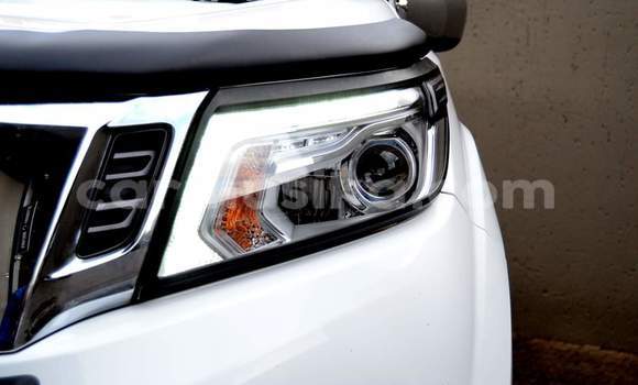 Tenga Tsaru Nissan Navara Chena Mota in Harare in Harare Tenga Tsaru Nissan Navara Chena Mota in Harare in Harare
