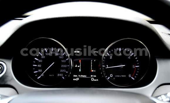 Tenga Tsaru Land Rover Discovery Sport Chena Mota in Harare in Harare Tenga Tsaru Land Rover Discovery Sport Chena Mota in Harare in Harare