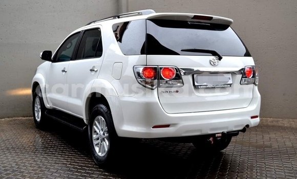 Buy Used Toyota Fortuner White Car in Harare in Harare Buy Used Toyota Fortuner White Car in Harare in Harare