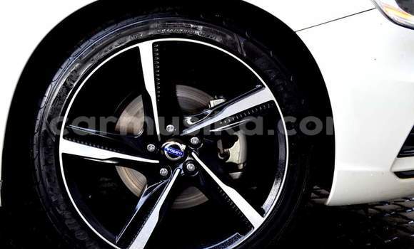 Buy Used Volvo S60 White Car in Harare in Harare Buy Used Volvo S60 White Car in Harare in Harare