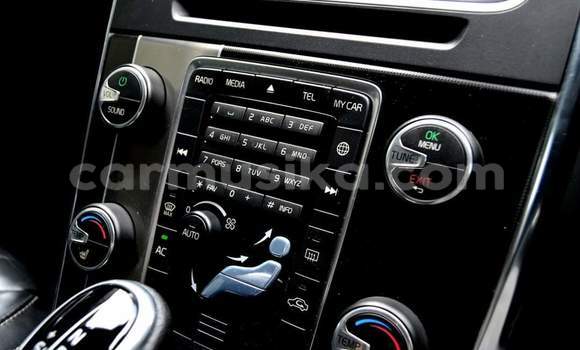 Tenga Tsaru Volvo S60 Chena Mota in Harare in Harare Tenga Tsaru Volvo S60 Chena Mota in Harare in Harare