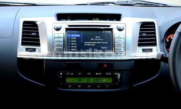 Tenga Tsaru Toyota Hilux Chena Mota in Harare in Harare Tenga Tsaru Toyota Hilux Chena Mota in Harare in Harare