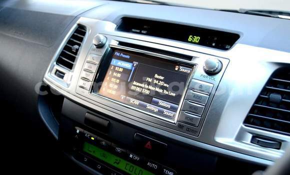 Tenga Tsaru Toyota Hilux Chena Mota in Harare in Harare Tenga Tsaru Toyota Hilux Chena Mota in Harare in Harare