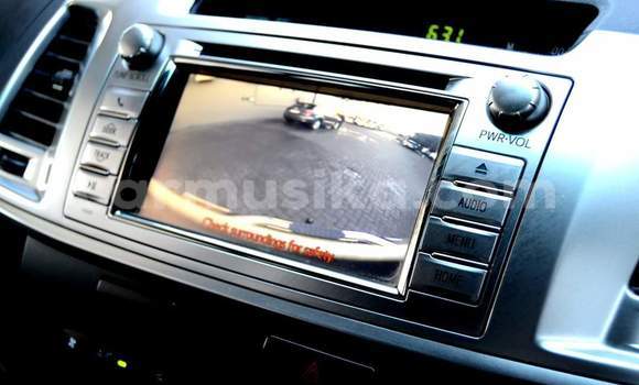 Tenga Tsaru Toyota Hilux Chena Mota in Harare in Harare Tenga Tsaru Toyota Hilux Chena Mota in Harare in Harare