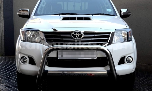 Tenga Tsaru Toyota Hilux Chena Mota in Harare in Harare Tenga Tsaru Toyota Hilux Chena Mota in Harare in Harare