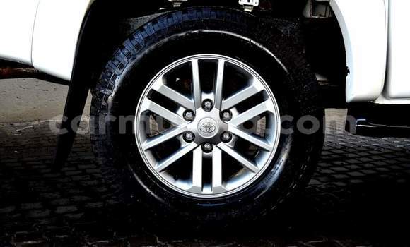 Tenga Tsaru Toyota Hilux Chena Mota in Harare in Harare Tenga Tsaru Toyota Hilux Chena Mota in Harare in Harare