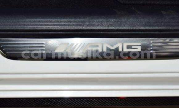 Buy Used Mercedes‒Benz C-klasse AMG White Car in Harare in Harare Buy Used Mercedes‒Benz C-klasse AMG White Car in Harare in Harare